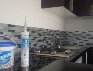 Splash back tiling